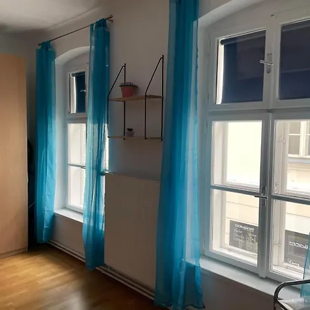 Ferienapartment Passauer Wolf Im Zentrum, Klimatisiert * Sankt Poelten